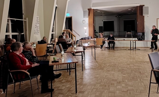 Karaokea Ämmäinviikolla Pyrylässä