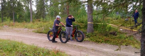 Ristijärveläisiä maastopyöräilijöitä